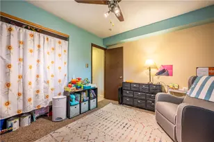 327 Beech Rd, Pittsburgh, PA 15239 - Photo 20