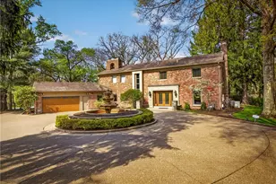 104 Wynnwood Dr, Pittsburgh, PA 15215 - Photo 2
