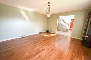 104 Dakotah Dr, Center Township, PA 16001 - Photo 16