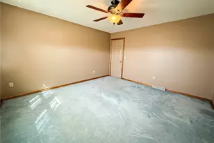 104 Dakotah Dr, Center Township, PA 16001 - Photo 32