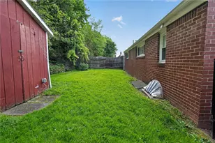 3220 Overlook Dr, Liberty Boro, PA 15133 - Photo 30