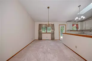 1479 Greendale Dr, Pittsburgh, PA 15239 - Photo 6