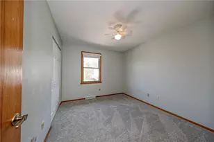 1479 Greendale Dr, Pittsburgh, PA 15239 - Photo 18