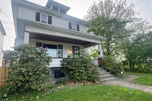 325 Crest Ave, Charleroi Boro, PA 15022 - Photo 2