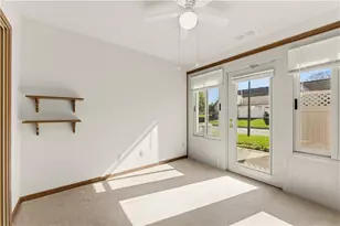 1097 Timberwood Dr, Chippewa Township, PA 15010 - Photo 38