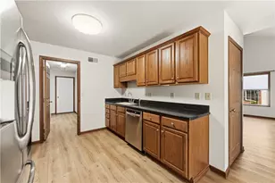 1097 Timberwood Dr, Chippewa Township, PA 15010 - Photo 16
