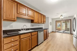 1097 Timberwood Dr, Chippewa Township, PA 15010 - Photo 14