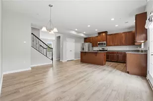 202 Pointe View Dr, Adams Township, PA 16046 - Photo 4