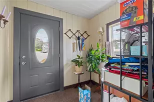 402 N 4th St, Youngwood, PA 15697 - Photo 2