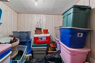 402 N 4th St, Youngwood, PA 15697 - Photo 22