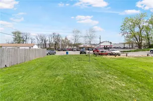 402 N 4th St, Youngwood, PA 15697 - Photo 24