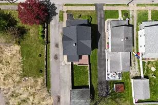 910 Temple Ave, New Castle, PA 16101 - Photo 6
