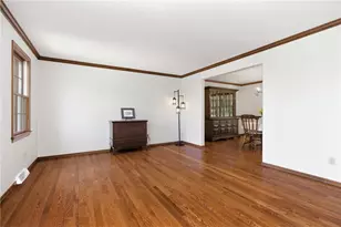 133 Village Dr, Cranberry Township, PA 16066 - Photo 6