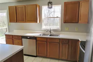 392 Pine Ridge Dr, Peters Township, PA 15367 - Photo 26