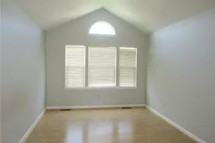 392 Pine Ridge Dr, Peters Township, PA 15367 - Photo 18