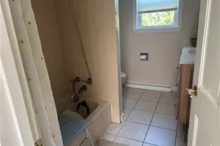 1125 Milliron St, Youngwood, PA 15697 - Photo 8