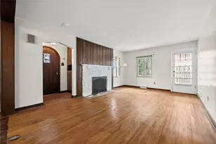 734 Shady Ln, Pittsburgh, PA 15228 - Photo 6
