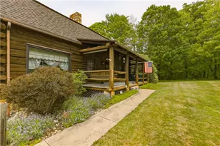 123 Crestview Rd, Donegal, PA 15610 - Photo 2
