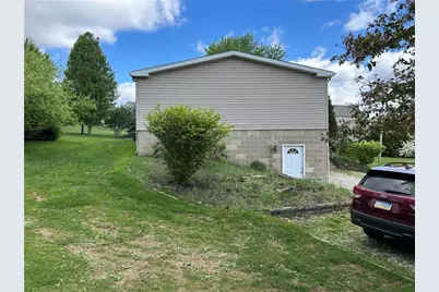 1275 Swede Hill Rd, Hempfield Township, PA 15601 - Photo 10