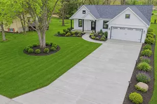 3154 Spiker Ln, Neshannock Township, PA 16105 - Photo 2
