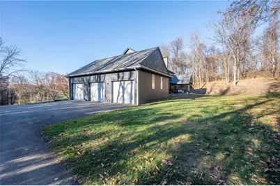 550 Locust Valley Rd, Hempfield Township, PA 15601 - Photo 6