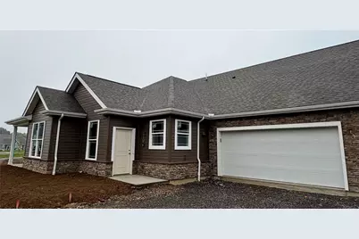 134 Independence Drive #105A, Jefferson Township, PA 16023 - Photo 2