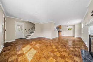 8 Allendale Pl, Pittsburgh, PA 15228 - Photo 8