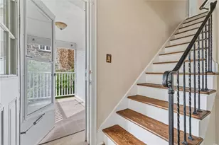 8 Allendale Pl, Pittsburgh, PA 15228 - Photo 4