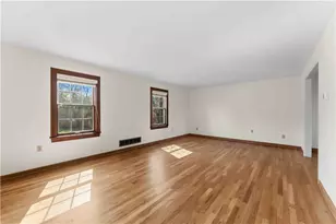 122 Tynewood Dr, Turtle Creek, PA 15145 - Photo 6