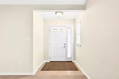 2104 Isleworth Ln, Cranberry Township, PA 16066 - Photo 6
