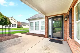 2104 Isleworth Lane, Cranberry Township, PA 16066 - Photo 4