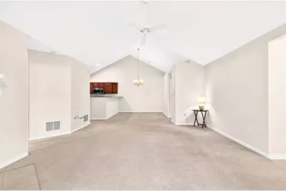 2104 Isleworth Ln, Cranberry Township, PA 16066 - Photo 10