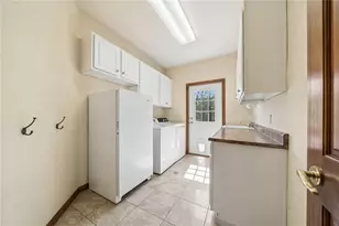 12288 Carmichael Cir, North Huntingdon, PA 15642 - Photo 28