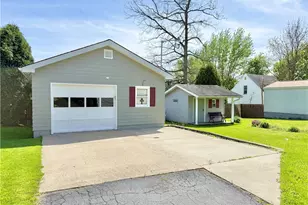 212 E Meyer Ave, New Castle, PA 16105 - Photo 24