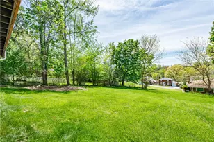 19 Locust Ln, Pittsburgh, PA 15241 - Photo 4