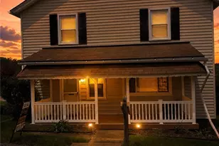 9155 Maple St, Pittsburgh, PA 15239 - Photo 2