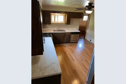 9155 Maple St, Pittsburgh, PA 15239 - Photo 4