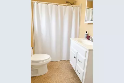 9155 Maple St, Pittsburgh, PA 15239 - Photo 4
