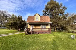 1377 Perry Hwy, Springfield Township, PA 16137 - Photo 2