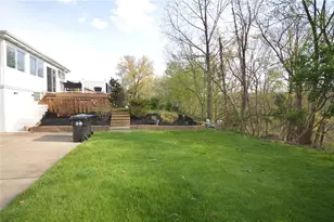 9513 Saratoga Dr, Pittsburgh, PA 15237 - Photo 10