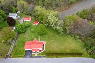 117 Trolley St, Burrel-Blacklick, PA 15716 - Photo 2