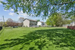 1000 Chinaberry Ct, Penn Twp, PA 15636 - Photo 30