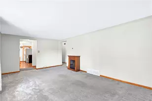 1142 W Laurel Cir, Mount Pleasant Township, PA 15666 - Photo 14