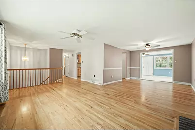 136 Kenney Drive, Leet Township, PA 15143 - Photo 4