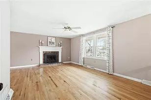 136 Kenney Dr, Leet Township, PA 15143 - Photo 6