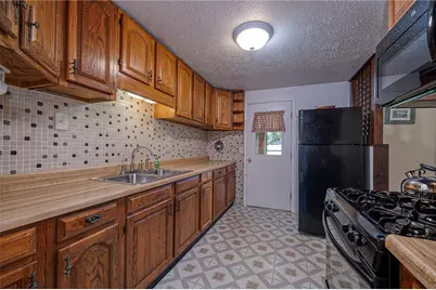 417 Linden Dr, West Deer, PA 15024 - Photo 12