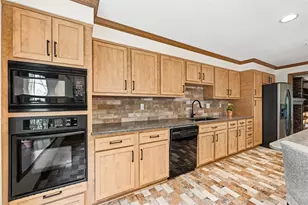 104 Saybrook Harbor, Bradford Woods, PA 15015 - Photo 8
