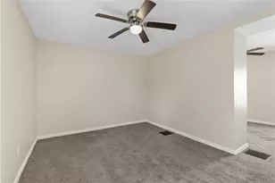 1365 Orchard Ave, New Kensington, PA 15068 - Photo 8