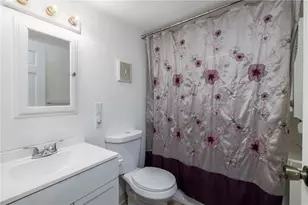 70 E Katherine Ave, Washington, PA 15301 - Photo 18