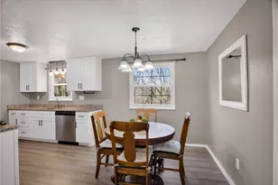 1774 Norsen Dr, Pittsburgh, PA 15243 - Photo 12